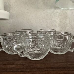 4 Glass Vintage coffee/ tea cups
